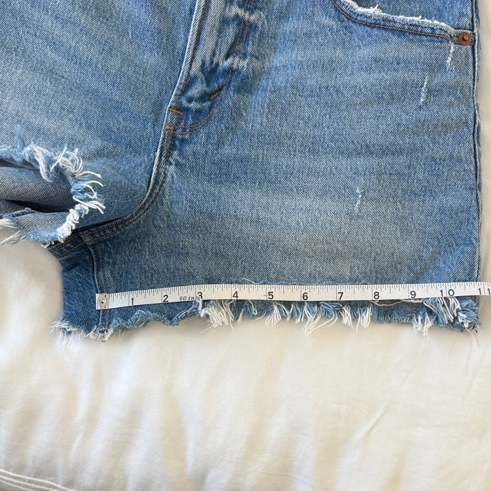 Abercrombie & Fitch 90s Relaxed Cutoff High Rise Denim Jean Shorts - Picture 6 of 8